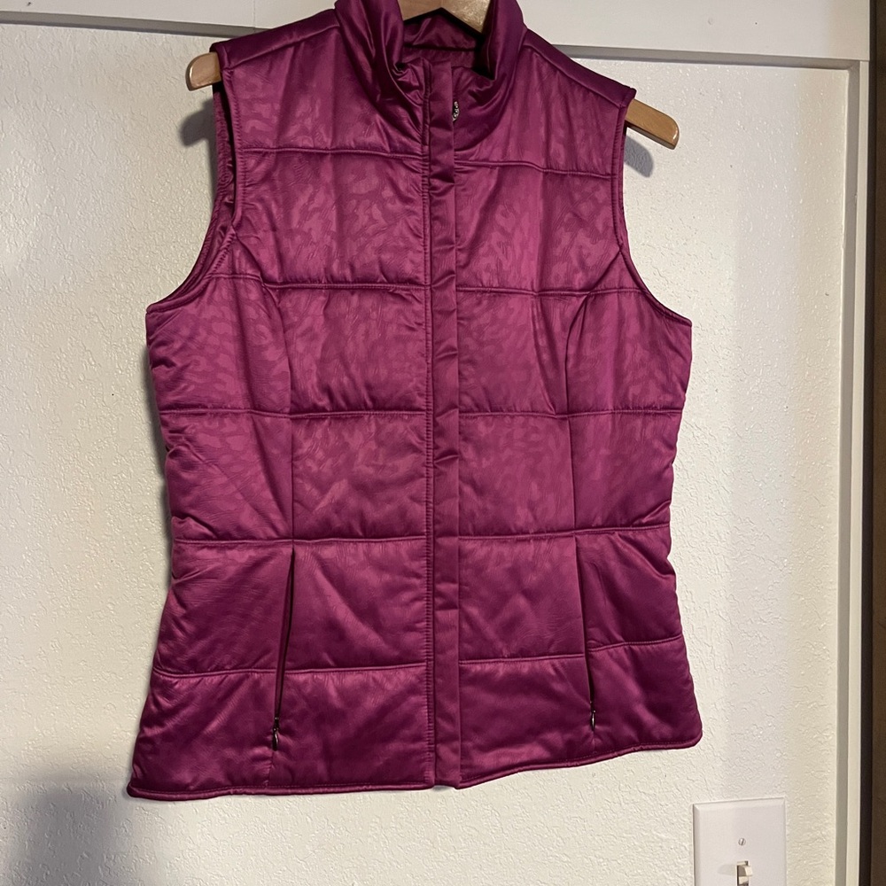 ARIAT Women's Quilted Vest -Small